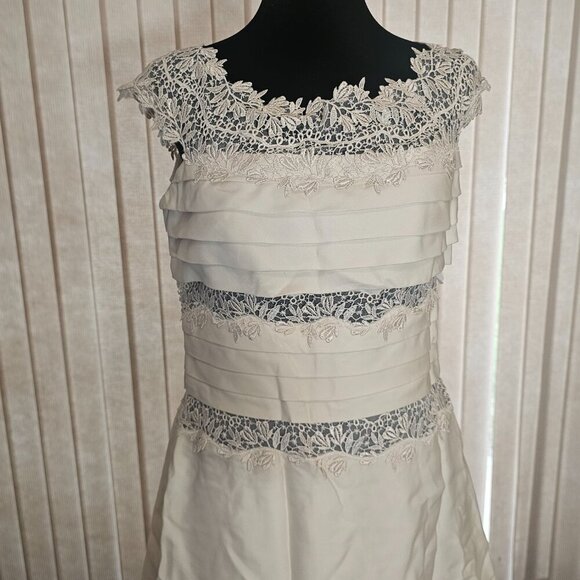 Le Sete of Pastore Ivory Silk Wedding Gown 12 NWT - Picture 2 of 10